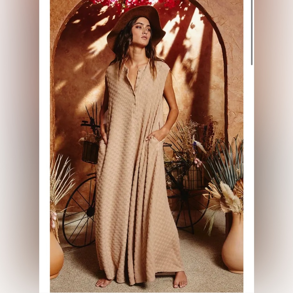 BUCKETLIST Tan Sleeveless Jumpsuit